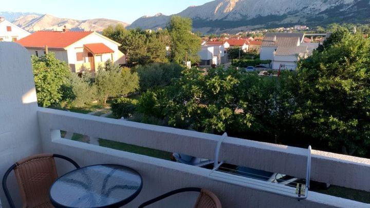 Mirjana F Apartaments Башка Экстерьер фото