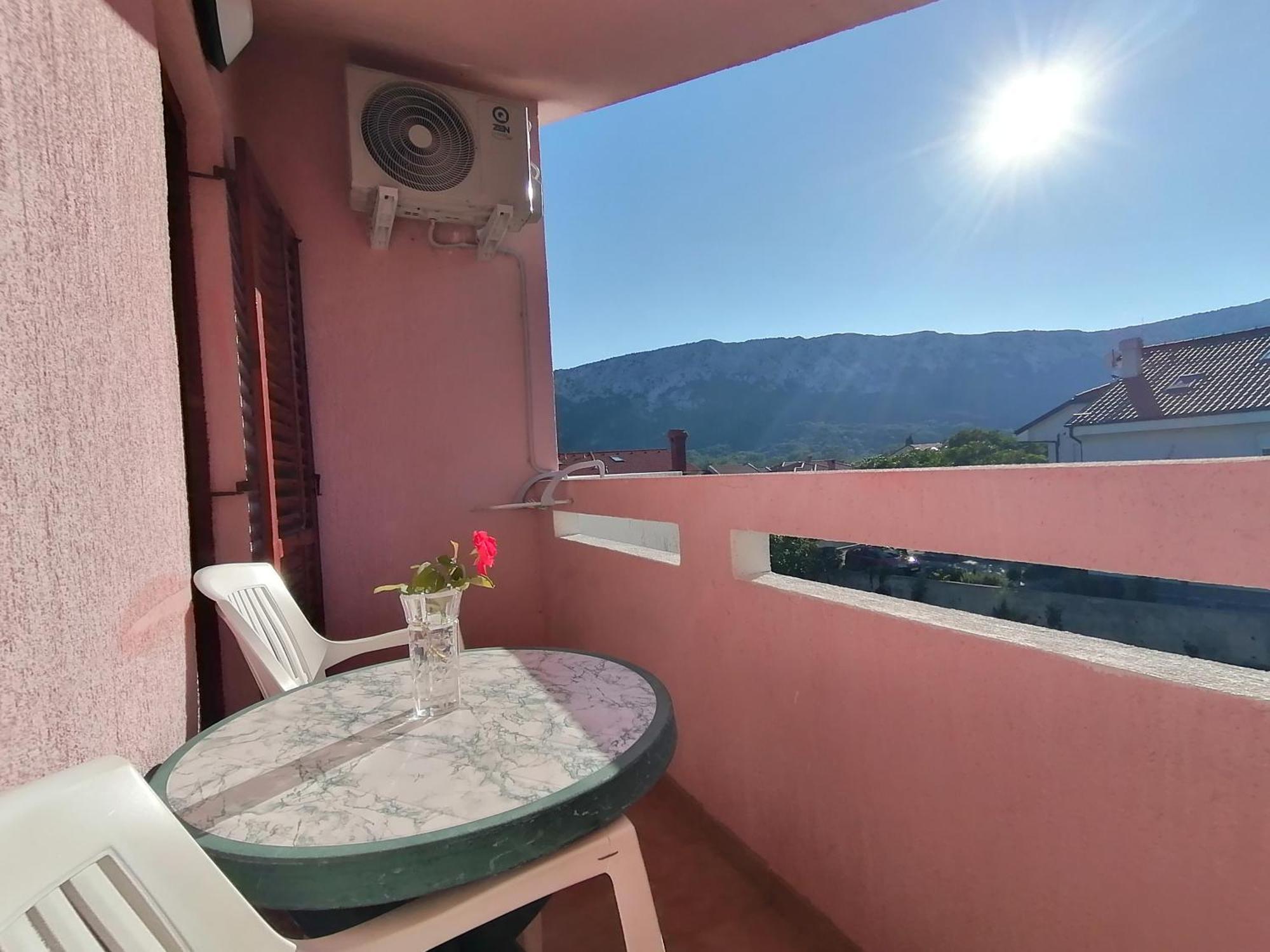 Mirjana F Apartaments Башка Экстерьер фото