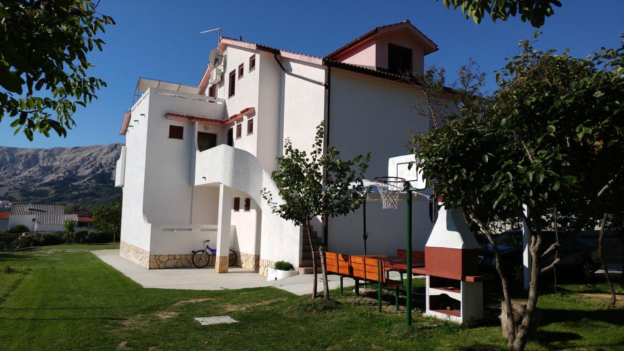 Mirjana F Apartaments Башка Экстерьер фото