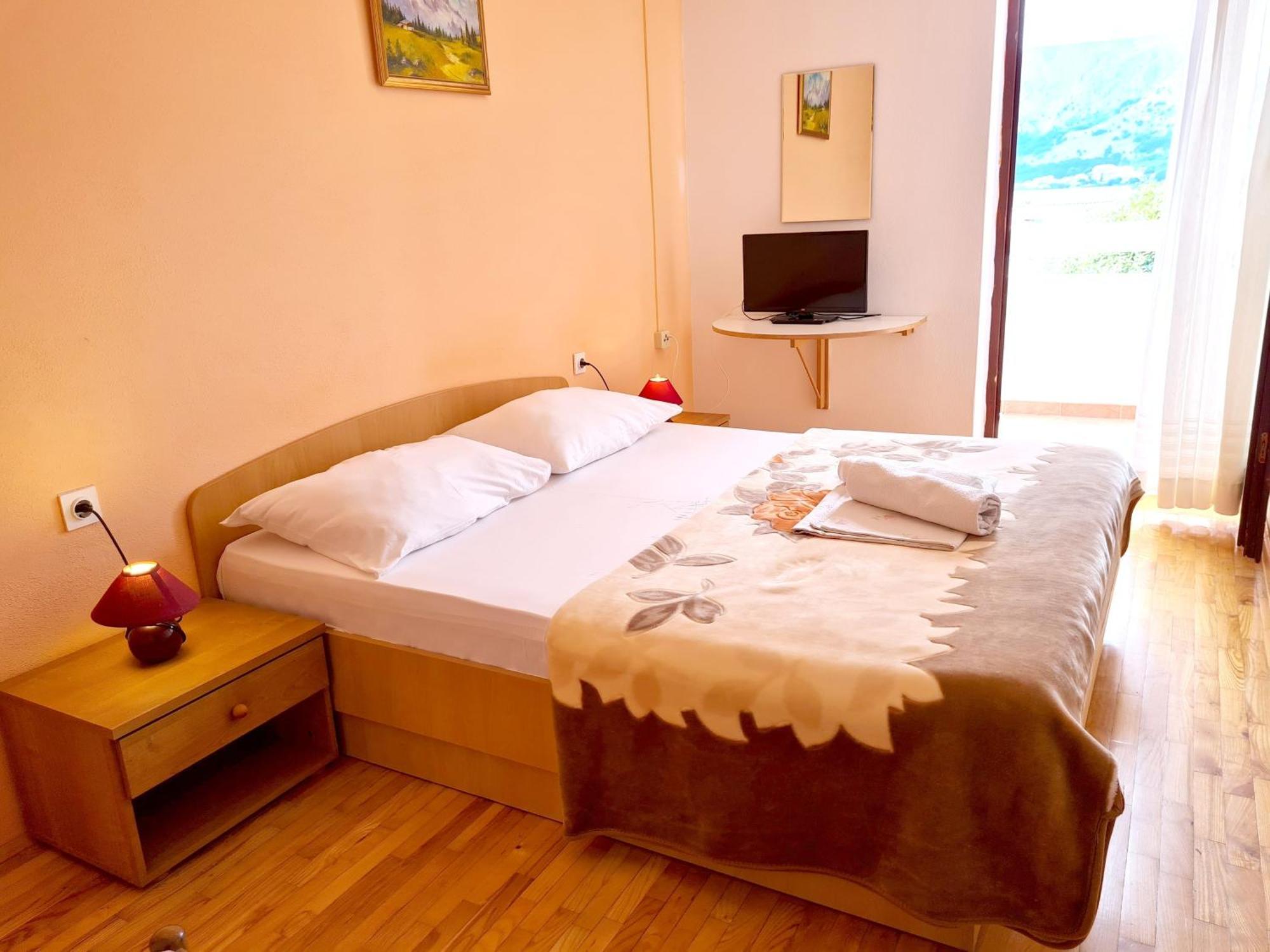 Mirjana F Apartaments Башка Экстерьер фото