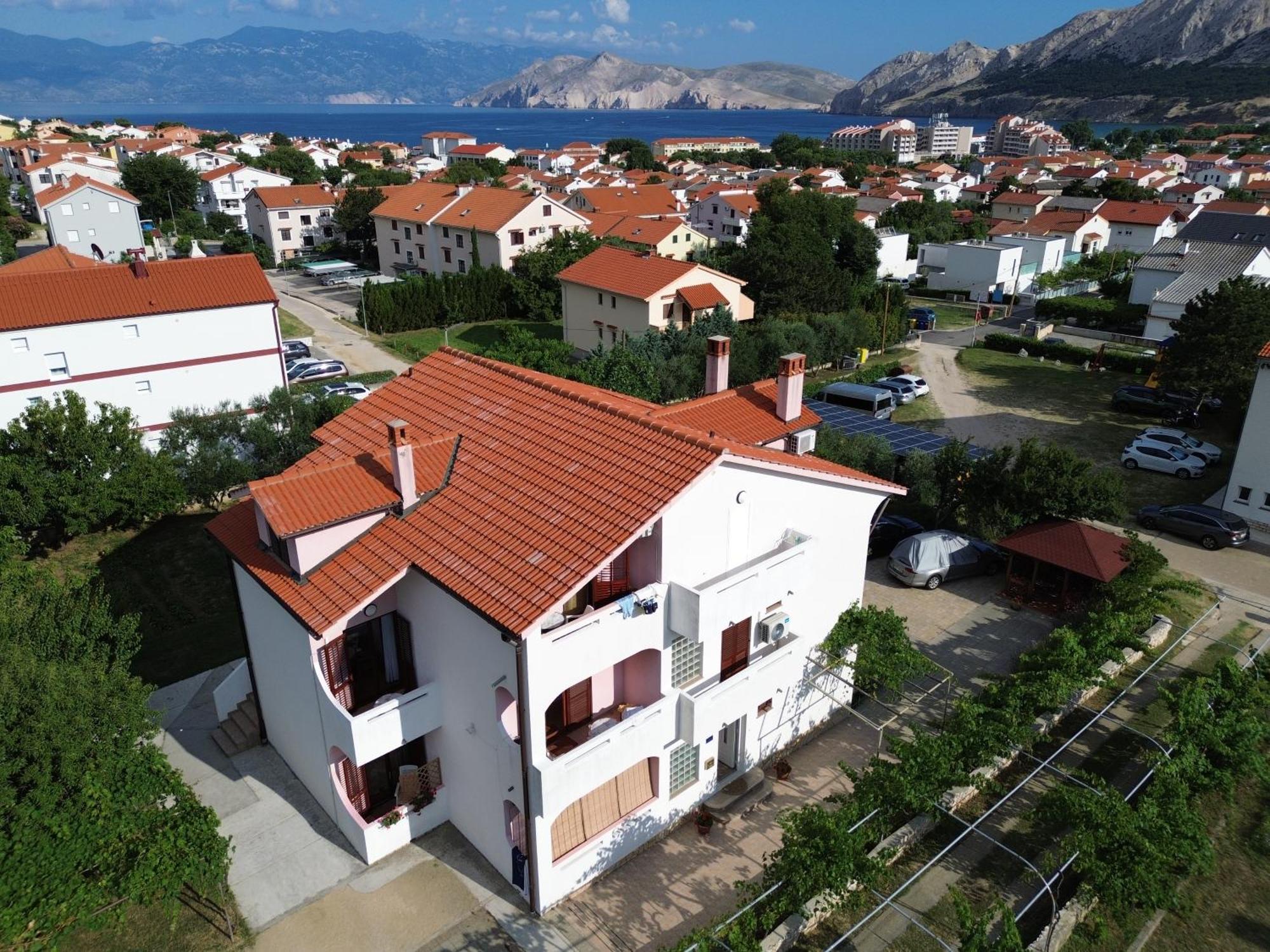 Mirjana F Apartaments Башка Экстерьер фото
