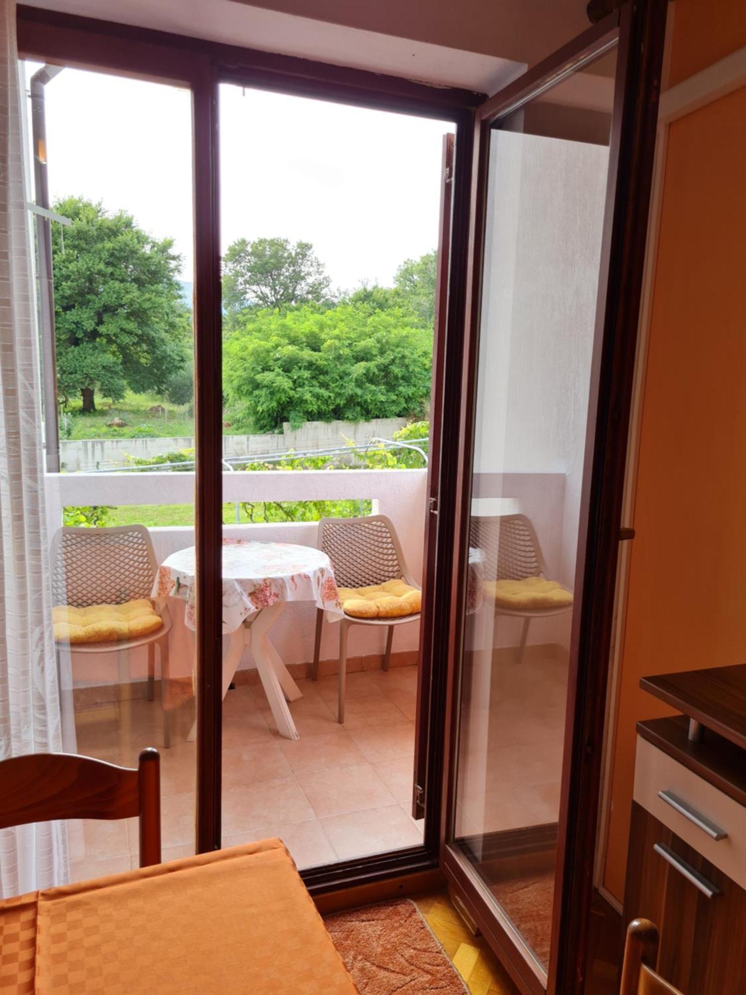 Mirjana F Apartaments Башка Экстерьер фото